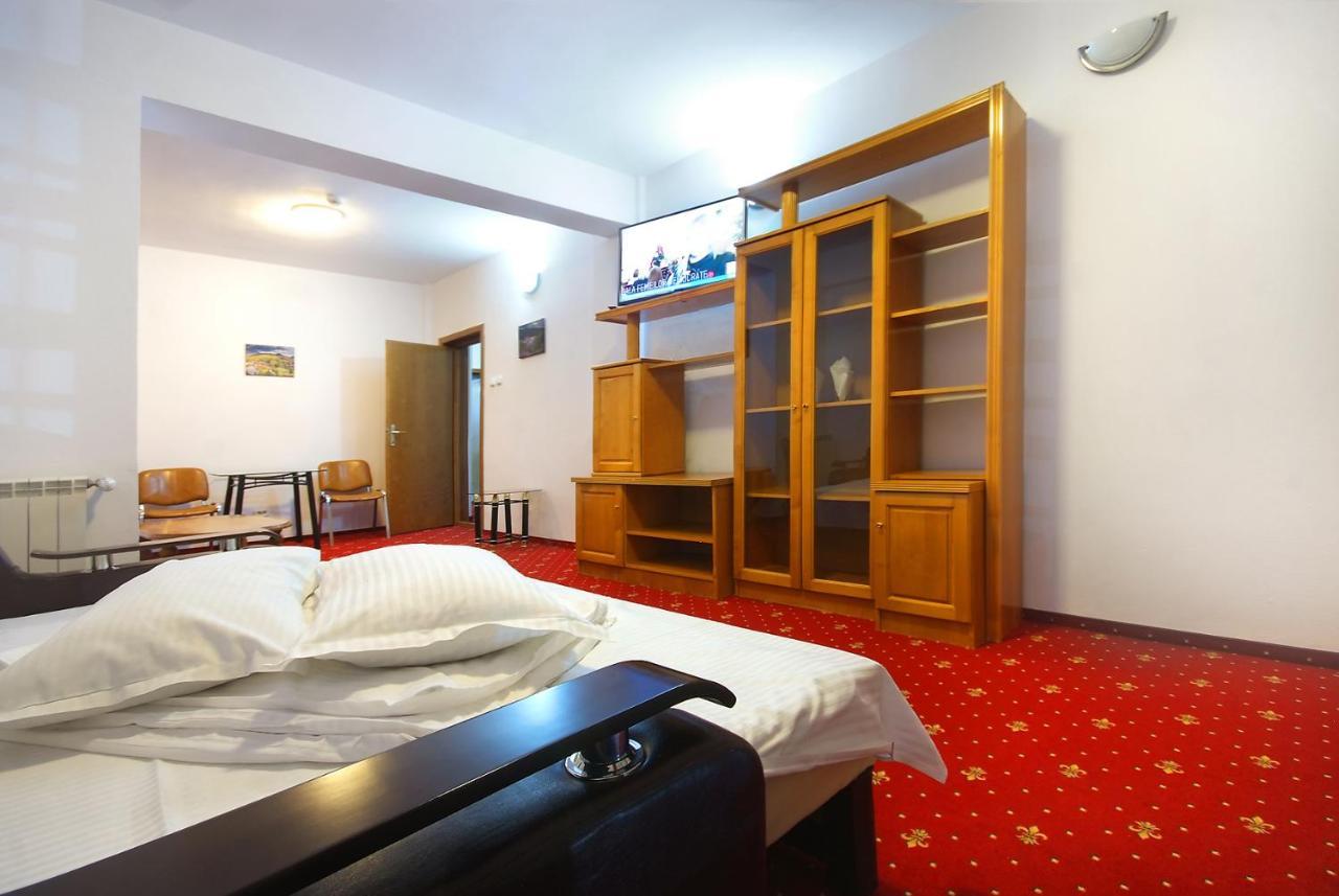 Vila Teleconstructia Slănic-Moldova Esterno foto
